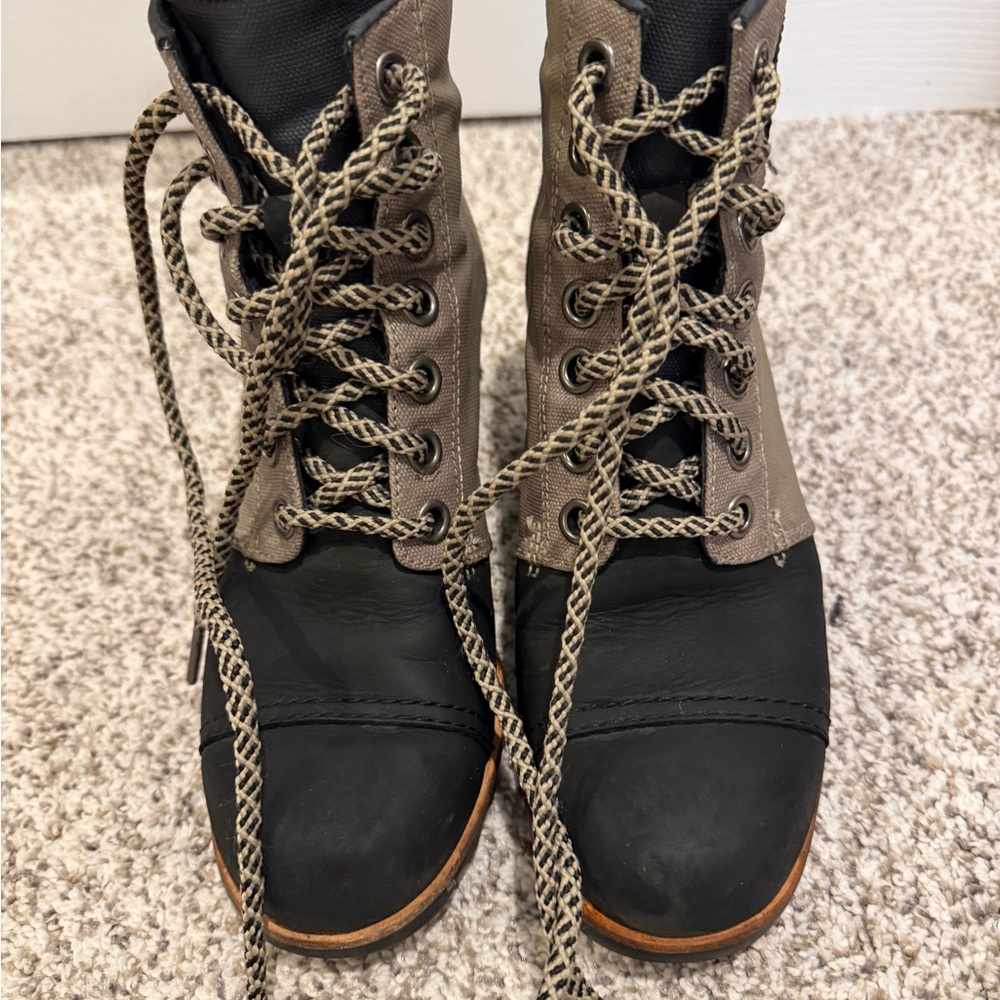 Sorel Black and Tan Combat Boots